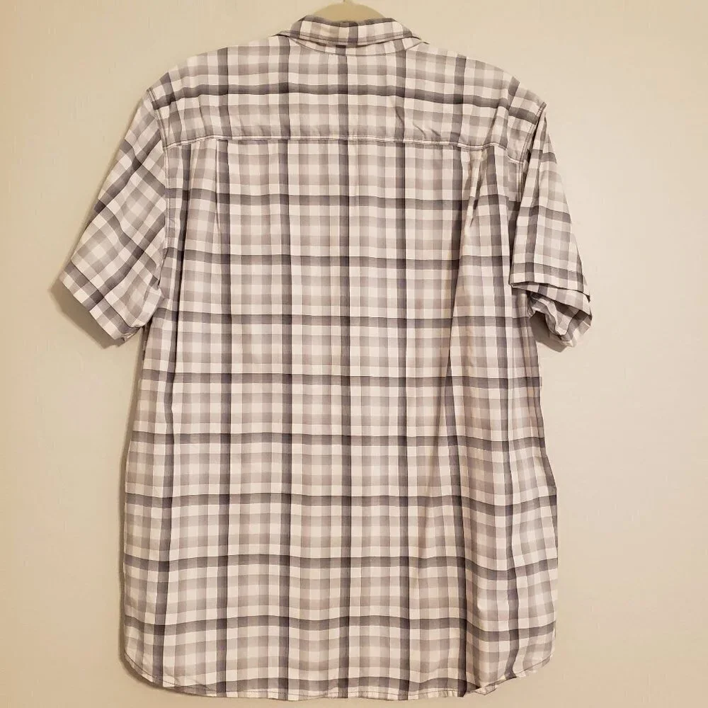 The North Face Mens button down size XL